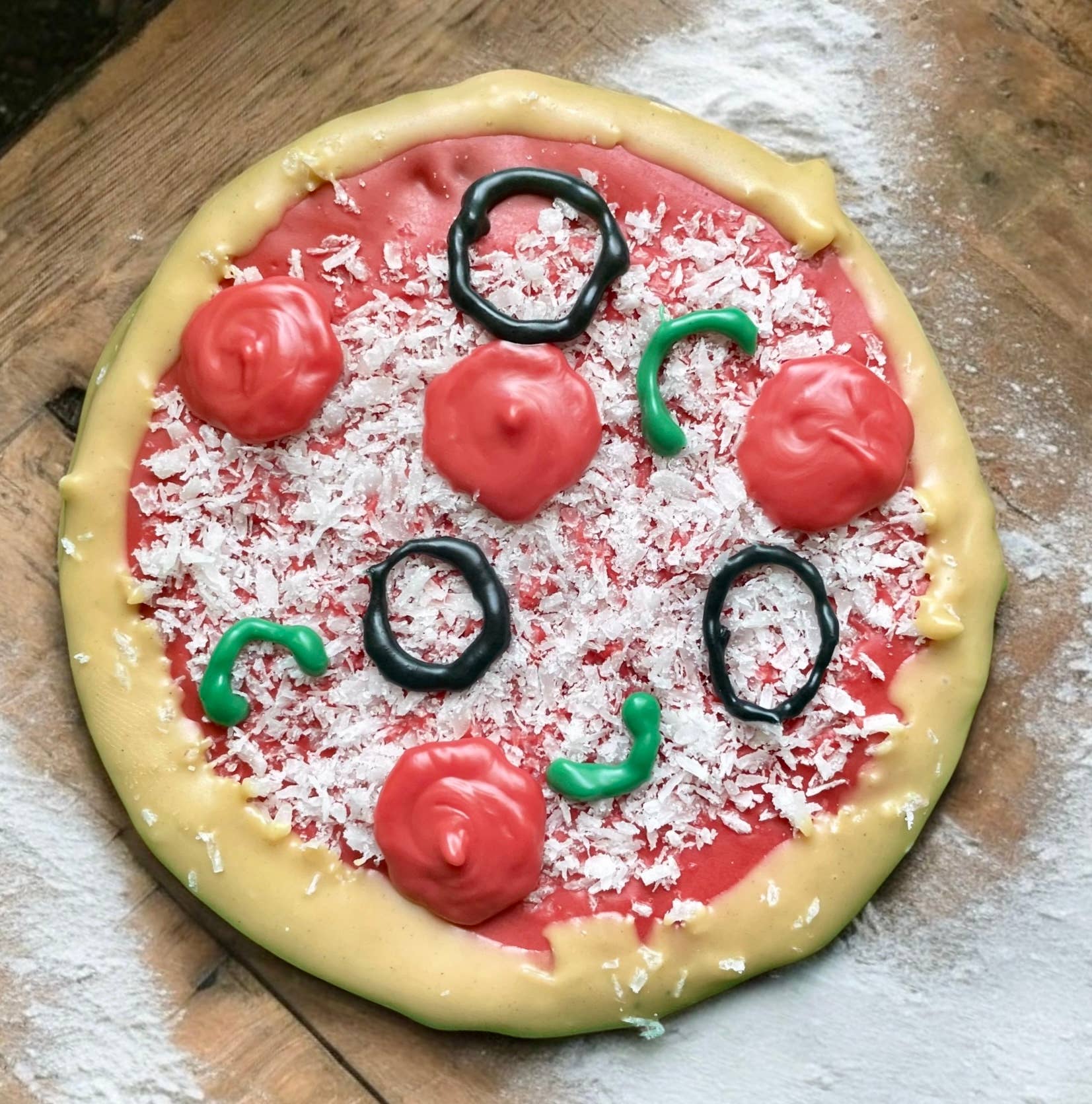 YumYum4DOGS Personal Puporoni Pizza Bakery Dog Treat